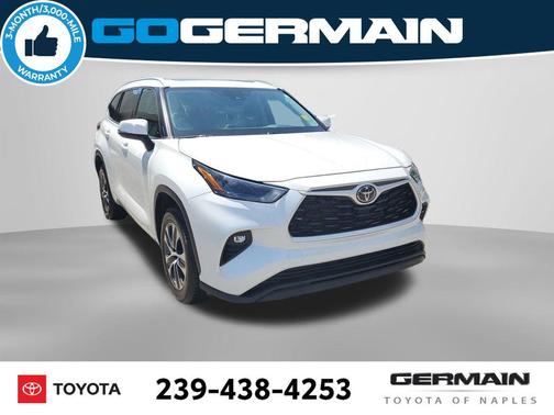 Wind Chill Pearl 2022 Toyota Highlander XLE
