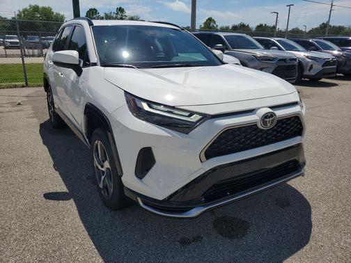 2025 Toyota RAV4 Hybrid SE