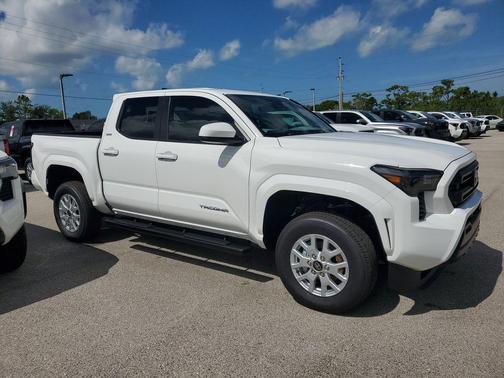 2025 Toyota Tacoma SR5