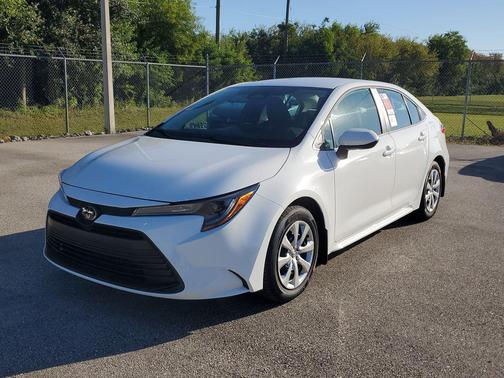 2026 Toyota Corolla LE