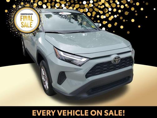 2022 Toyota RAV4 XLE