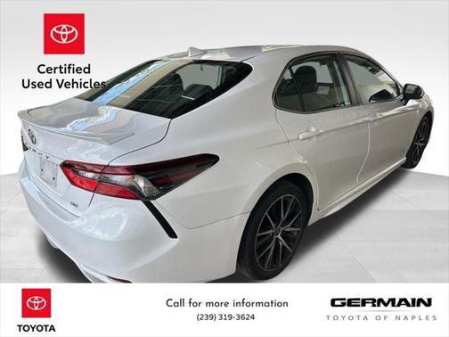 2022 Toyota Camry SE