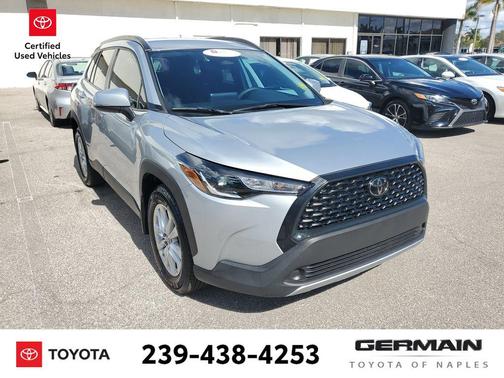 2024 Toyota Corolla Cross LE