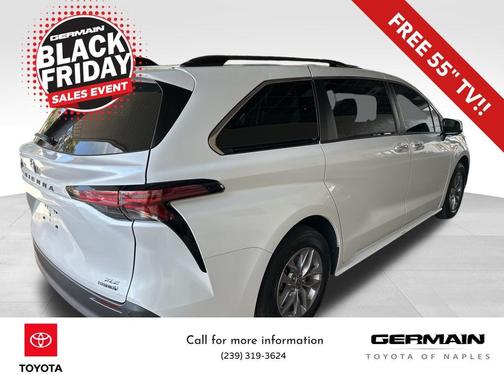 2022 Toyota Sienna XLE