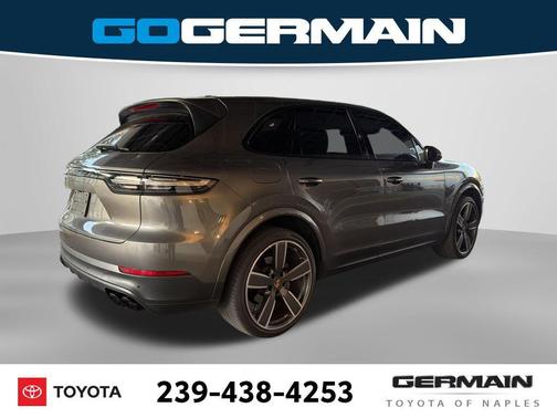 Quartzite Metallic 2019 Porsche Cayenne S