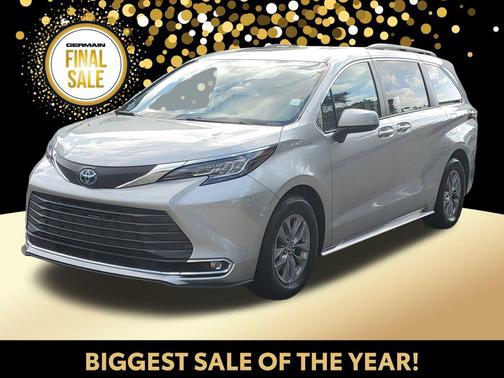 2022 Toyota Sienna XLE