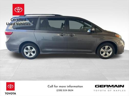 2019 Toyota Sienna LE