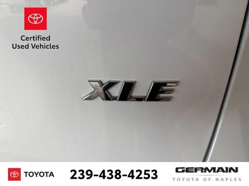 Ice Cap 2024 Toyota RAV4 XLE