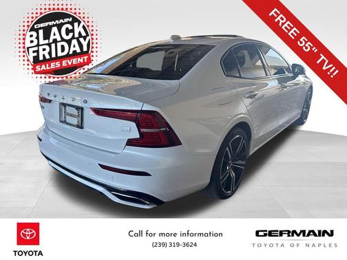 2022 Volvo S60 Recharge Plug-In Hybrid T8 R-Design Expression