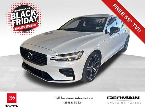 2022 Volvo S60 Recharge Plug-In Hybrid T8 R-Design Expression