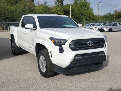 2025 Toyota Tacoma SR5