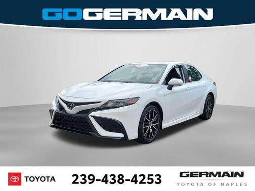 Ice Cap 2023 Toyota Camry SE
