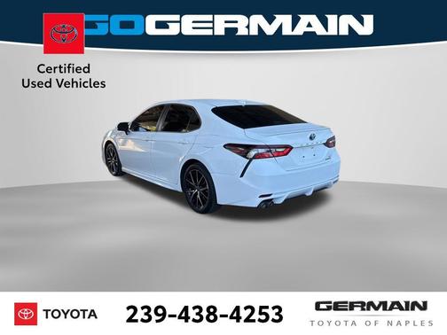 2024 Toyota Camry Hybrid SE