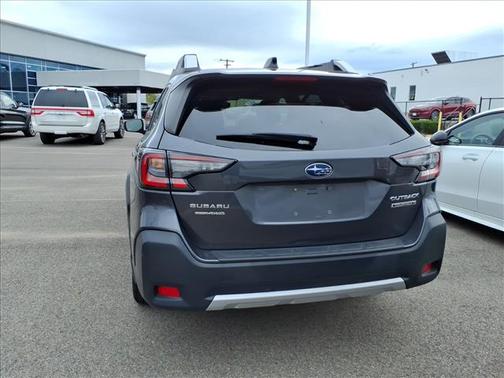 2023 Subaru Outback Touring XT