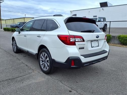 2019 Subaru Outback 2.5i Touring