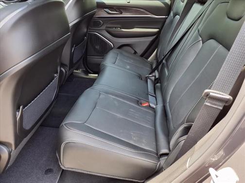 2025 Jeep Grand Cherokee Overland