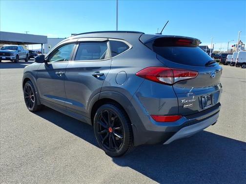 2017 Hyundai TUCSON Night