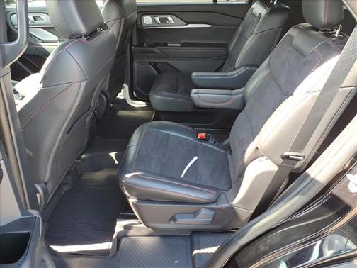 AGATE BLACK METALLIC 2025 Ford Explorer ST