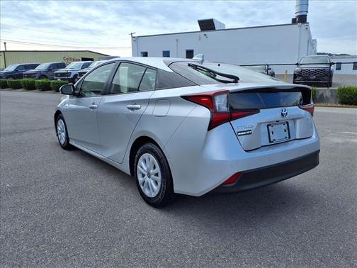 2022 Toyota Prius LE