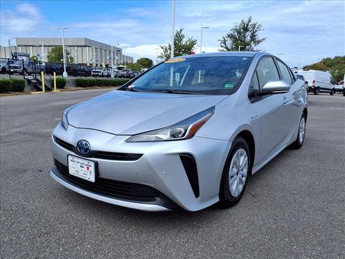 2022 Toyota Prius LE