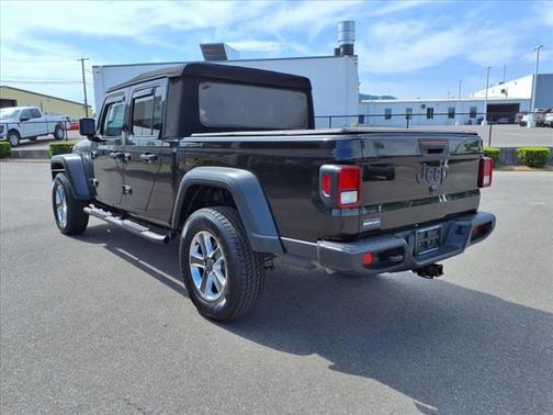 2020 Jeep Gladiator Sport