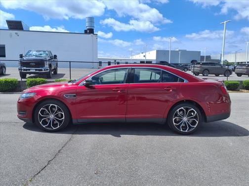 2017 Ford Taurus SHO