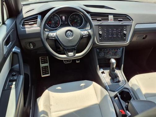 2021 Volkswagen Tiguan 2.0T SE R-Line Black