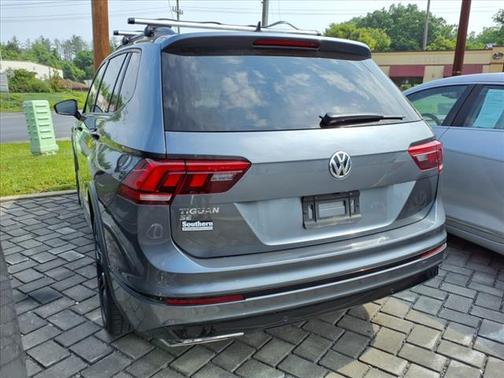 2021 Volkswagen Tiguan 2.0T SE R-Line Black