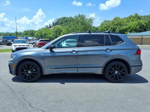 2021 Volkswagen Tiguan 2.0T SE R-Line Black