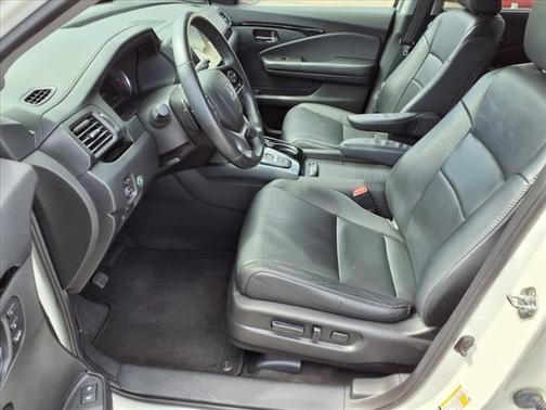 2019 Honda Pilot Touring 8-Passenger
