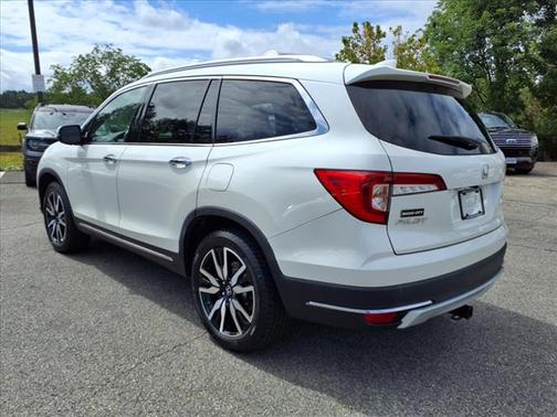 2019 Honda Pilot Touring 8-Passenger