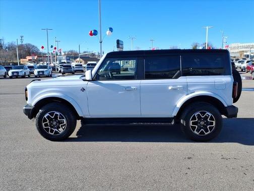OXFORD WHITE 2025 Ford Bronco OUTER BANKS