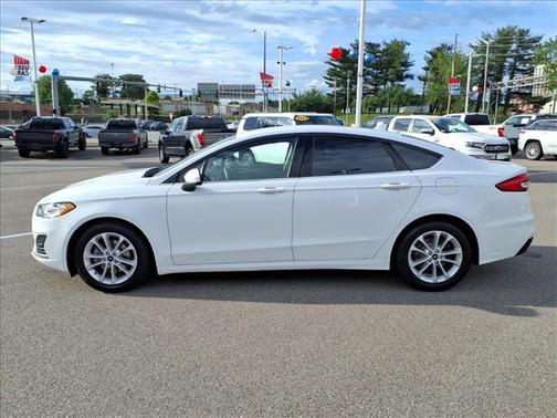OXFORD WHITE 2020 Ford Fusion SE
