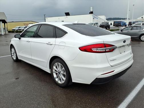 OXFORD WHITE 2020 Ford Fusion SE