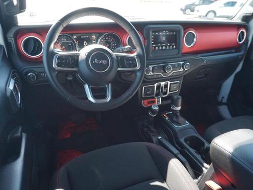 Photo 4 of 18 of 2020 Jeep Gladiator Rubicon