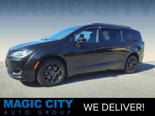 2020 Chrysler Pacifica Touring-L Plus