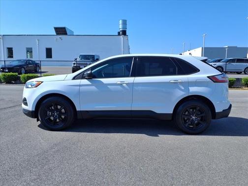 2020 Ford Edge SE