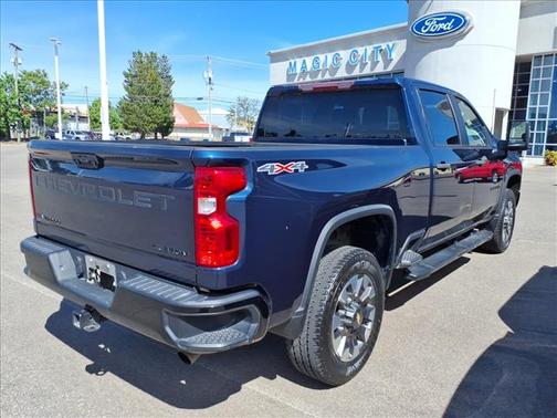 Northsky Blue Metallic 2022 Chevrolet Silverado 2500 CUSTOM