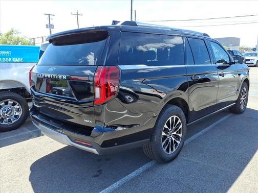 AGATE BLACK METALLIC 2025 Ford Expedition PLATINUM