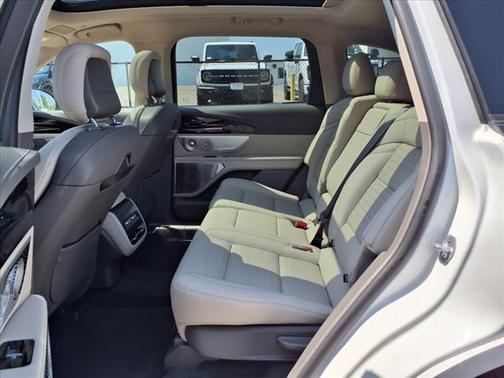 2025 Lincoln Nautilus Reserve