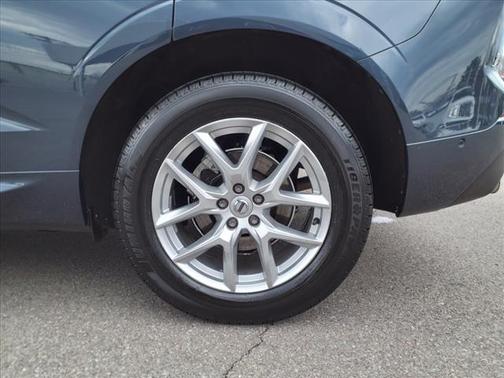 2019 Volvo XC60 T5 Momentum