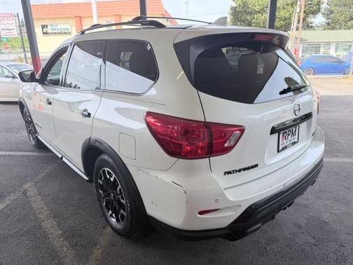 White 2020 Nissan Pathfinder SV