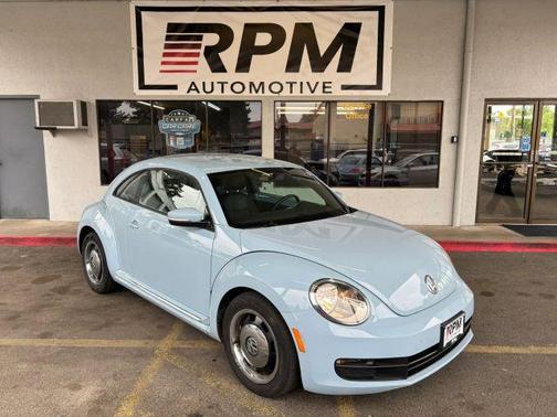 Blue 2012 Volkswagen Beetle 2.5L