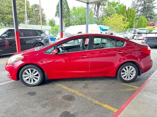 Red 2014 Kia Forte EX