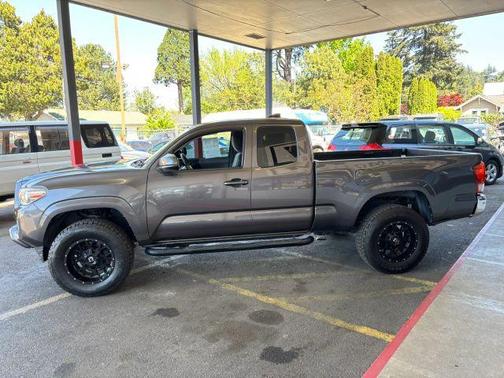 Gray 2016 Toyota Tacoma SR