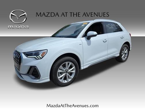 2023 Audi Q3 45 S line Premium