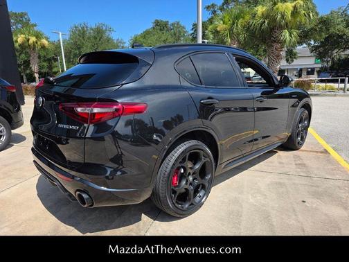 2022 Alfa Romeo Stelvio Veloce