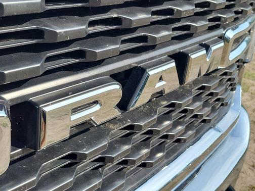 Bright White Clearcoat 2023 RAM 2500 Big Horn