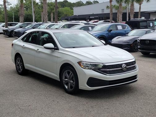 Opal White Pearl Effect 2024 Volkswagen Jetta 1.5T SE