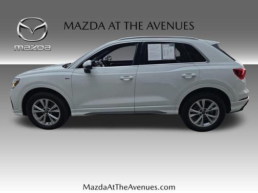 2024 Audi Q3 45 S line Premium